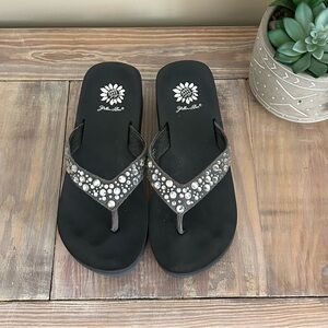 Yellow Box Black Wedge Jeweled Sandals ✨